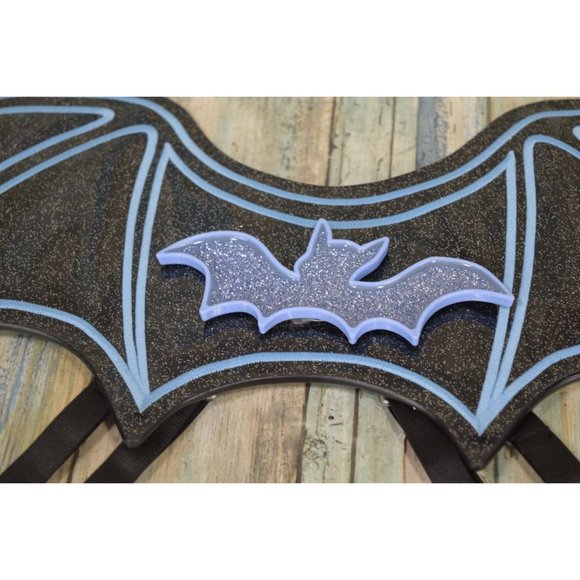 Disney Kids Vampirina Glow in The Dark Bat Wings Halloween Costume Cosplay - Picture 2 of 4